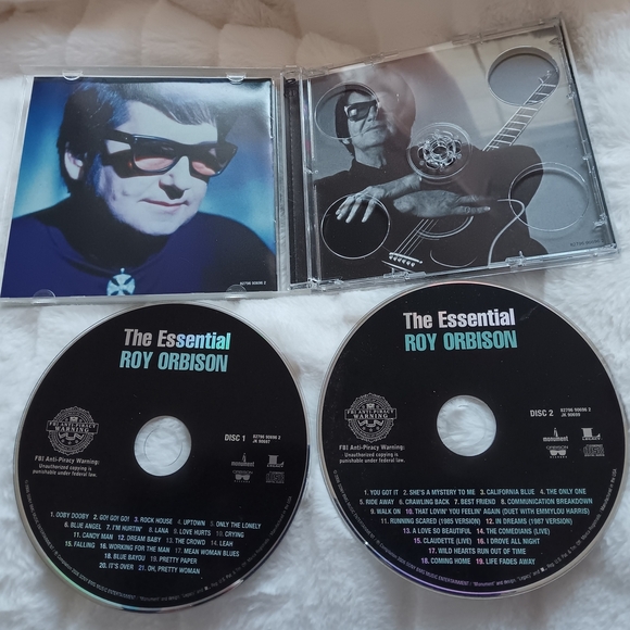 Roy Orbison Greatest Hits CD - Black - Picture 3 of 7